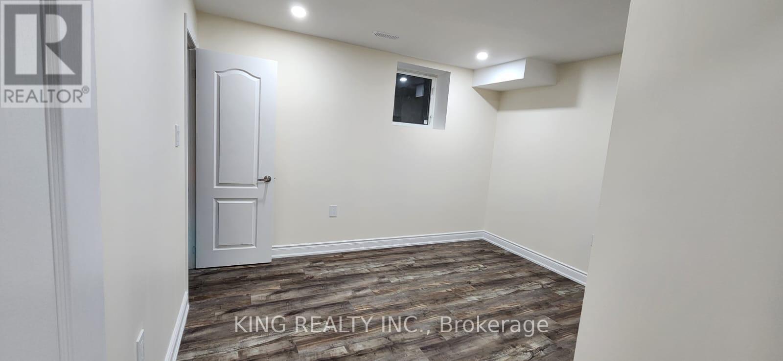 46 Meadowcrest Lane, Brampton, ON - Indoor Photo Showing Other Room