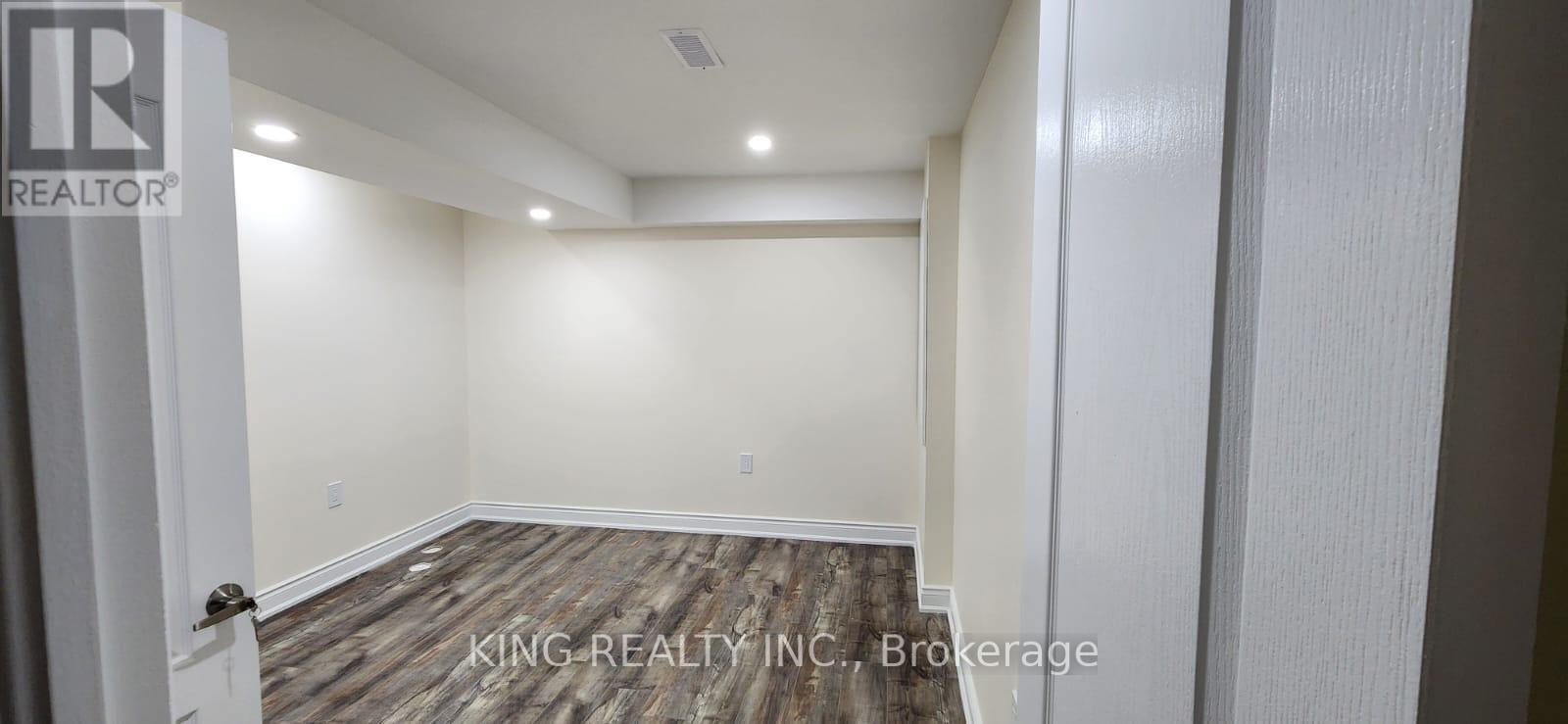 46 Meadowcrest Lane, Brampton, ON - Indoor Photo Showing Other Room