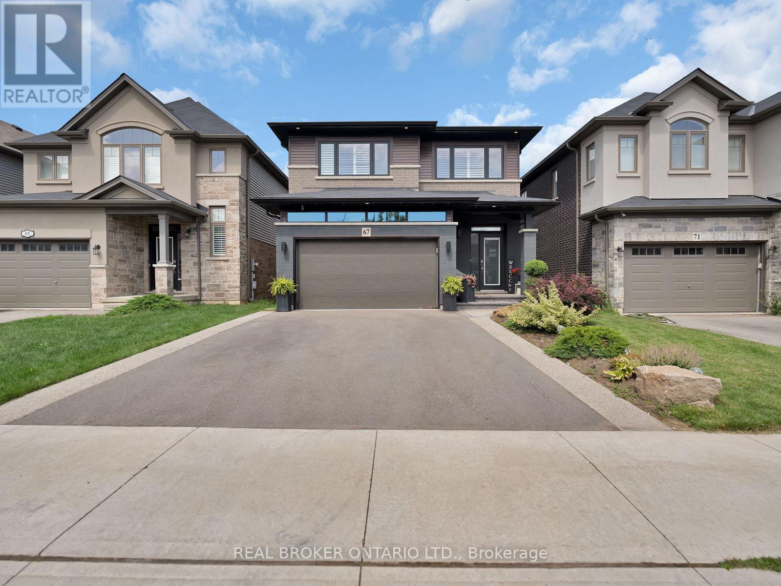 67 Lexington Avenue, Hamilton, ON - Outdoor With Facade