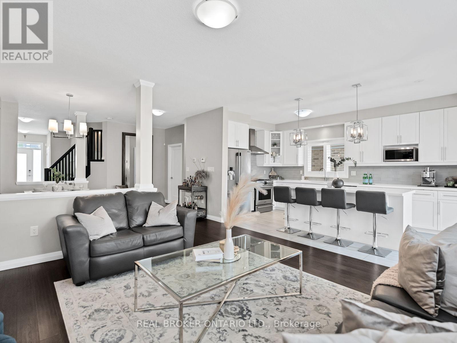 67 Lexington Avenue, Hamilton, ON - Indoor