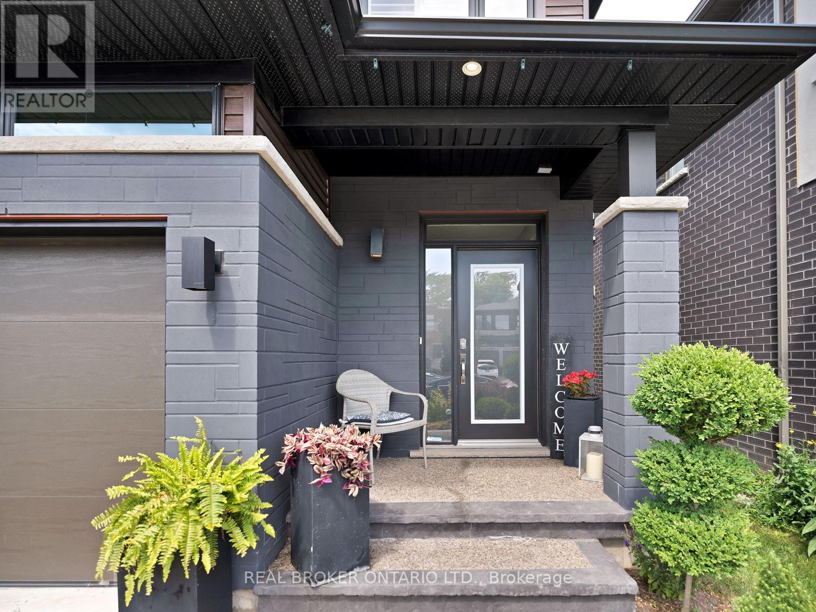 67 Lexington Avenue, Hamilton, ON - Outdoor With Exterior