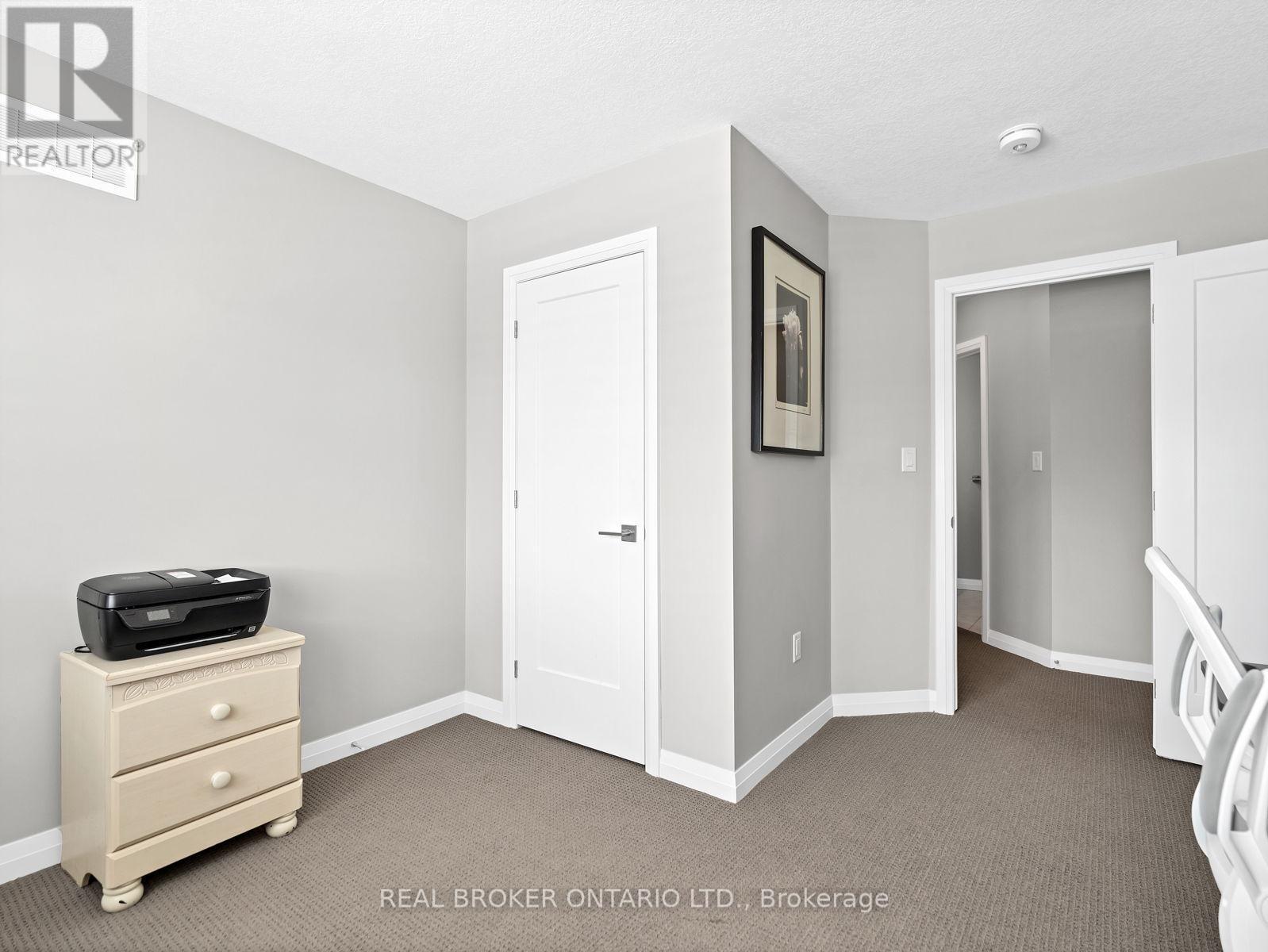 67 Lexington Avenue, Hamilton, ON - Indoor