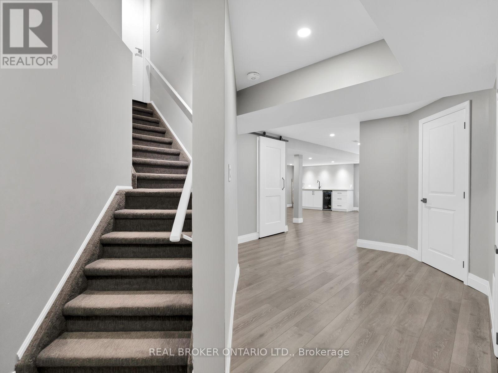 67 Lexington Avenue, Hamilton, ON - Indoor Photo Showing Other Room