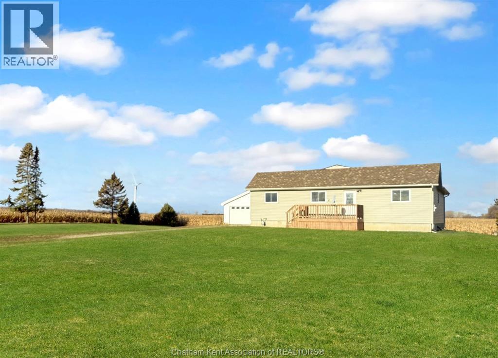 12741 Longwoods Road, Thamesville, ON - Outdoor