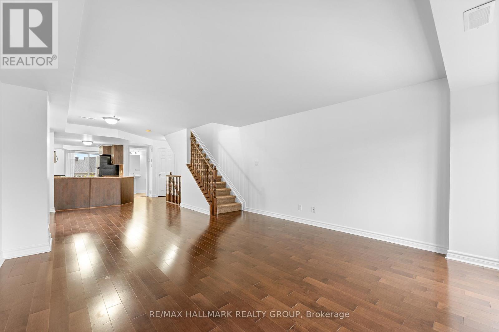 736B Chapman Mills Drive, Ottawa, ON - Indoor Photo Showing Other Room