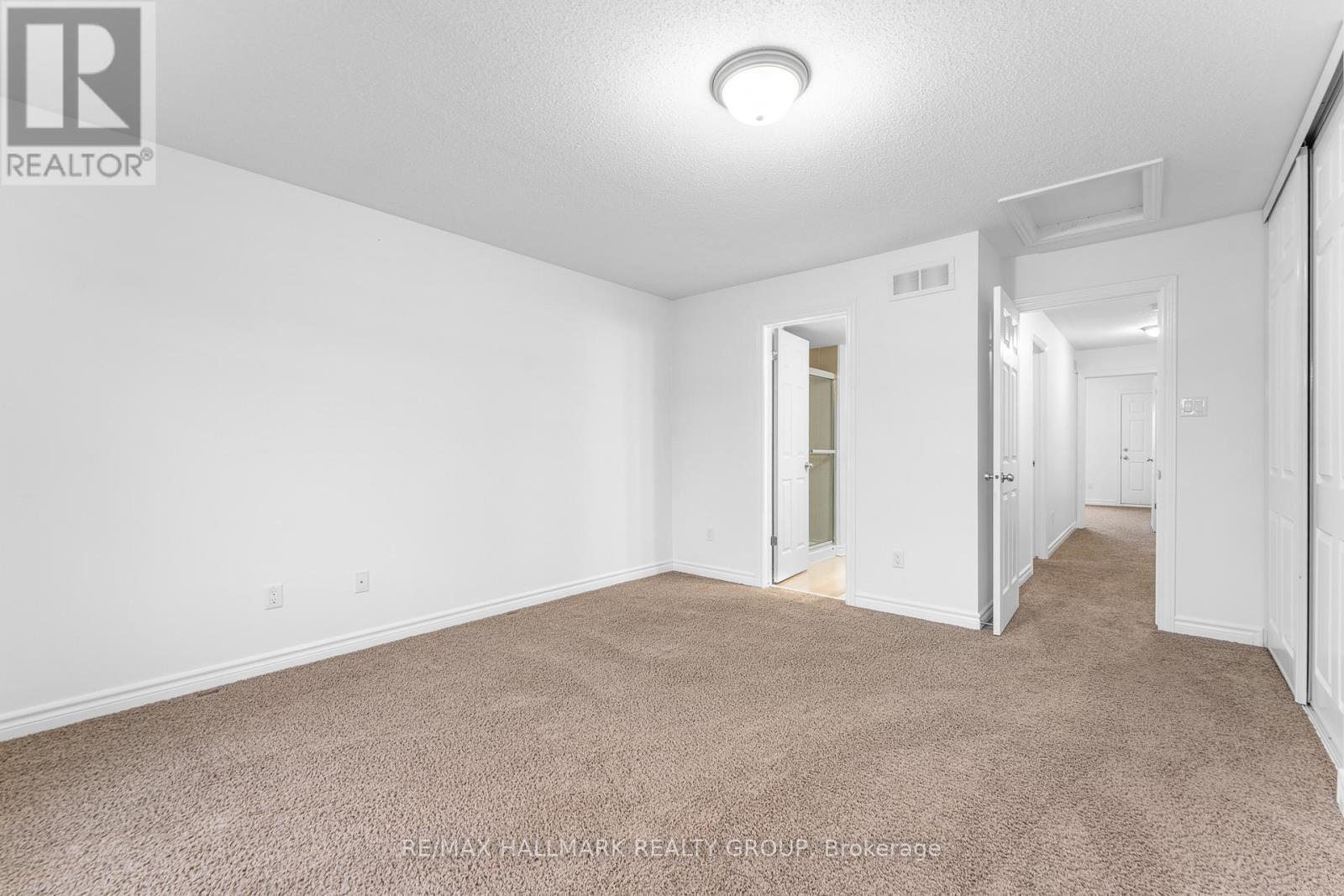 736B Chapman Mills Drive, Ottawa, ON - Indoor Photo Showing Other Room