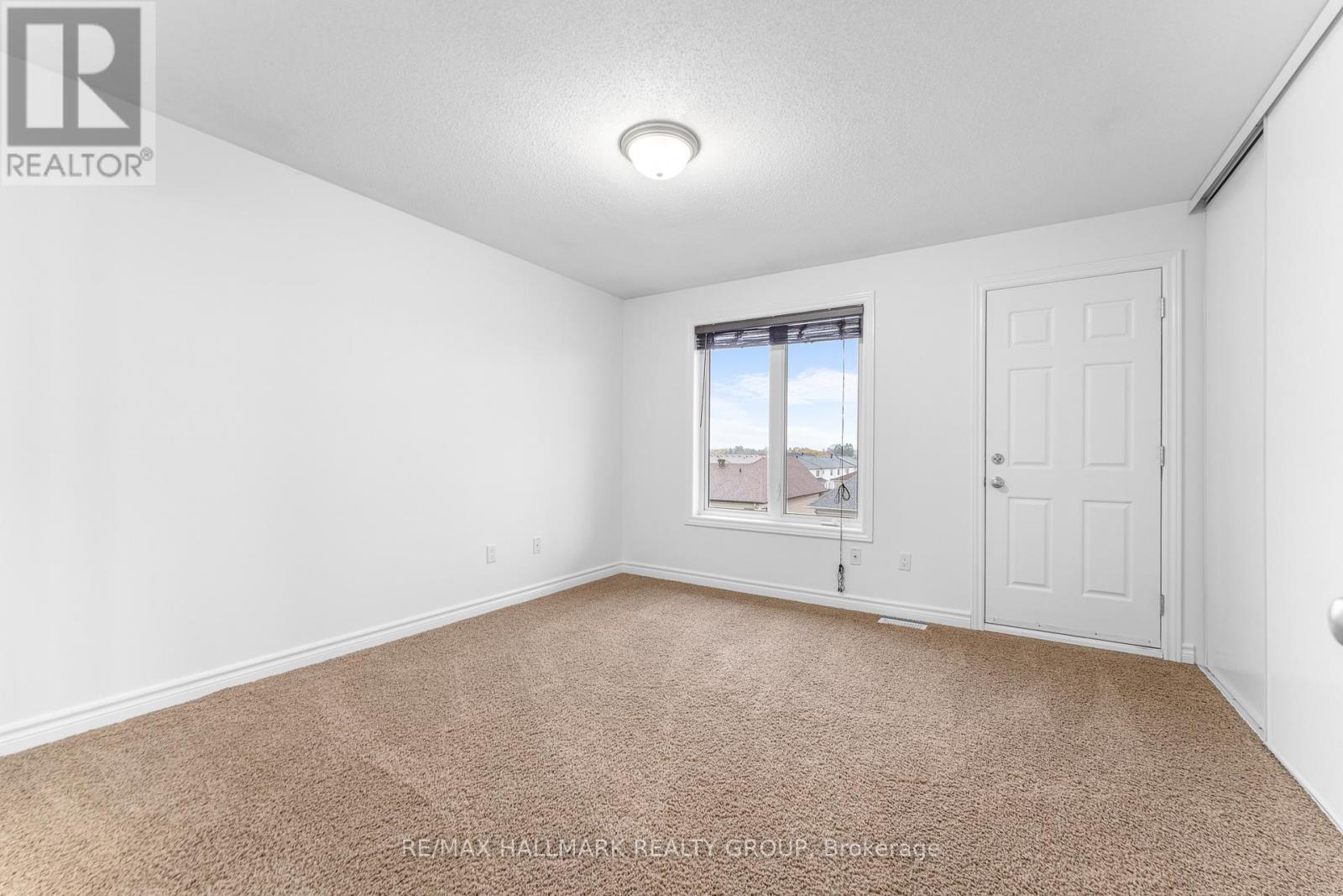 736B Chapman Mills Drive, Ottawa, ON - Indoor Photo Showing Other Room