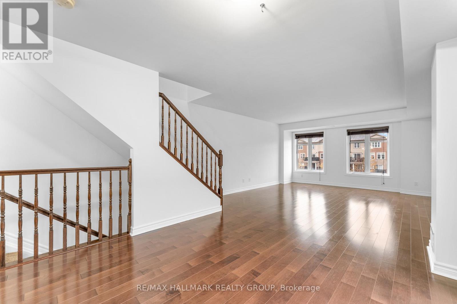 736B Chapman Mills Drive, Ottawa, ON - Indoor Photo Showing Other Room