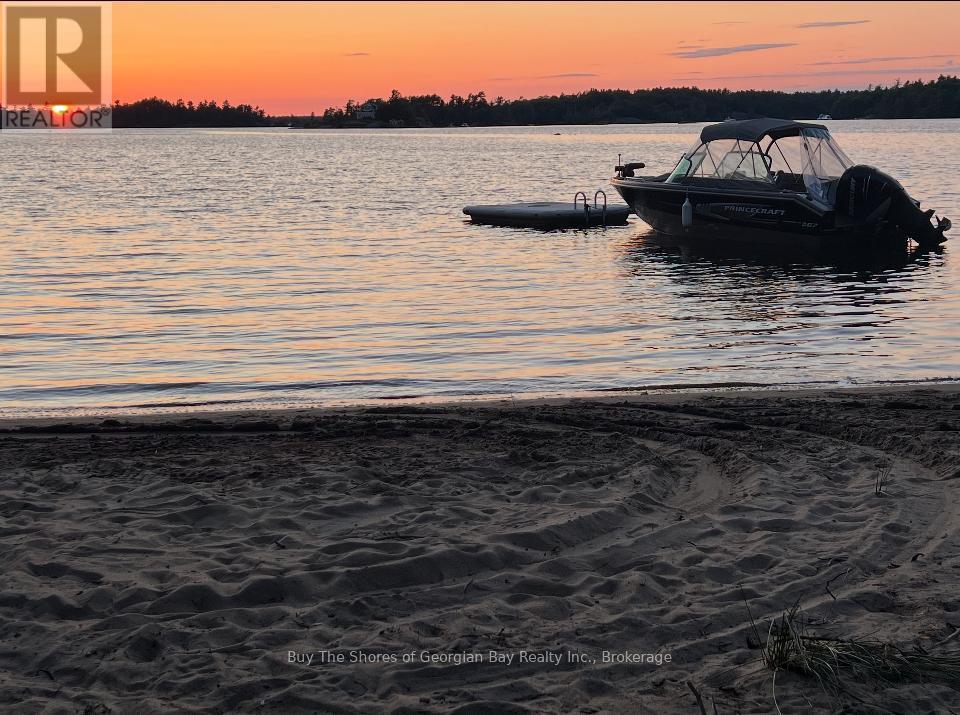15212 Georgian Bay Shore, Georgian Bay (Baxter), ON
