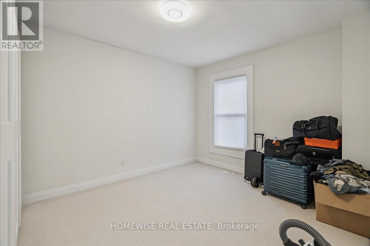 20 Greenaway Avenue, Hamilton, ON - Indoor Photo Showing Other Room
