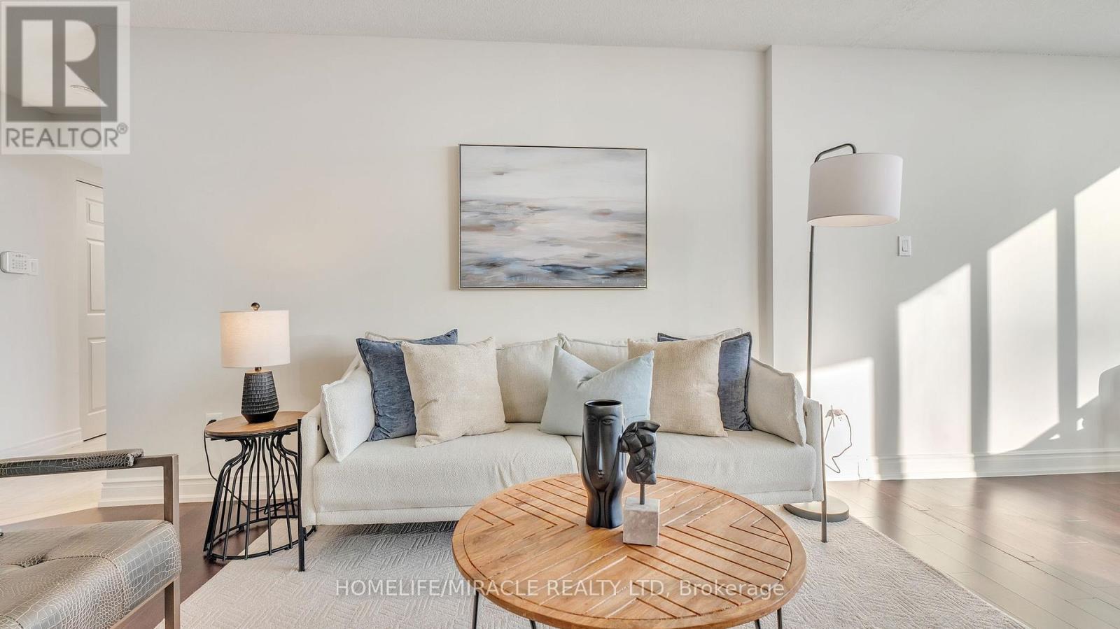 2009 - 550 Webb Drive, Mississauga, ON - Indoor