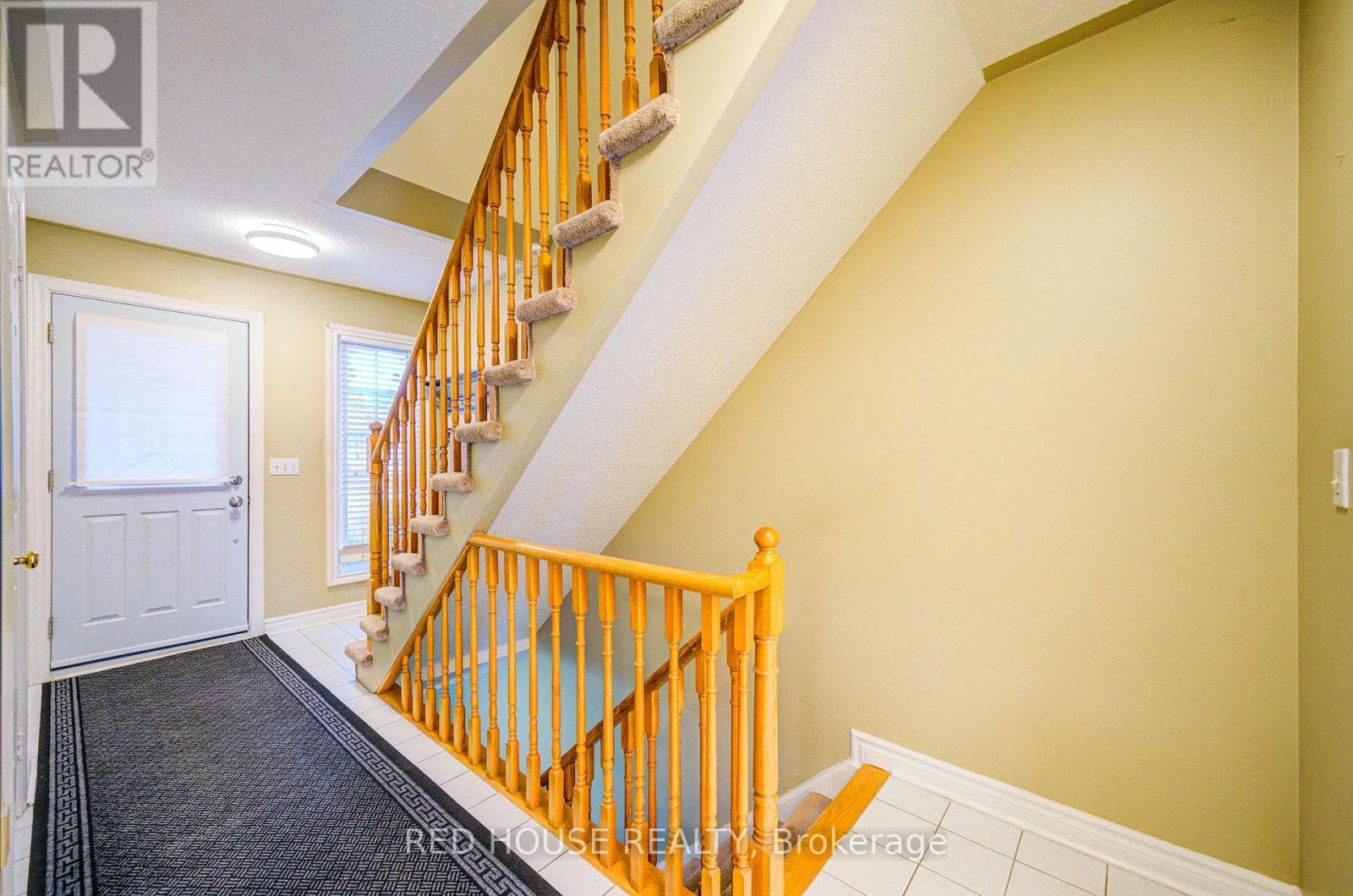 48 Heathcliffe Square, Brampton, ON - Indoor Photo Showing Other Room