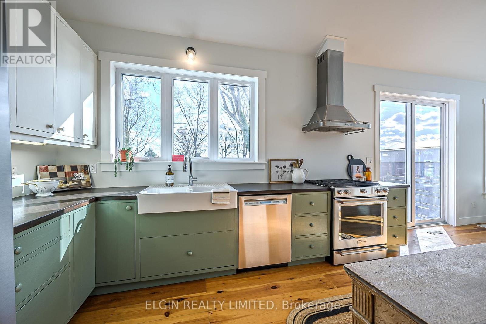 39349 Fingal Line, Southwold, ON - Indoor Photo Showing Kitchen