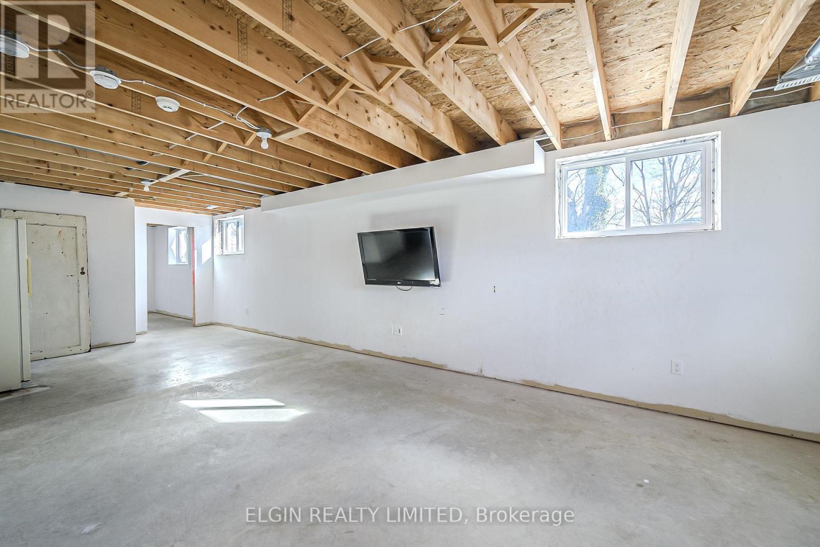 39349 Fingal Line, Southwold, ON - Indoor