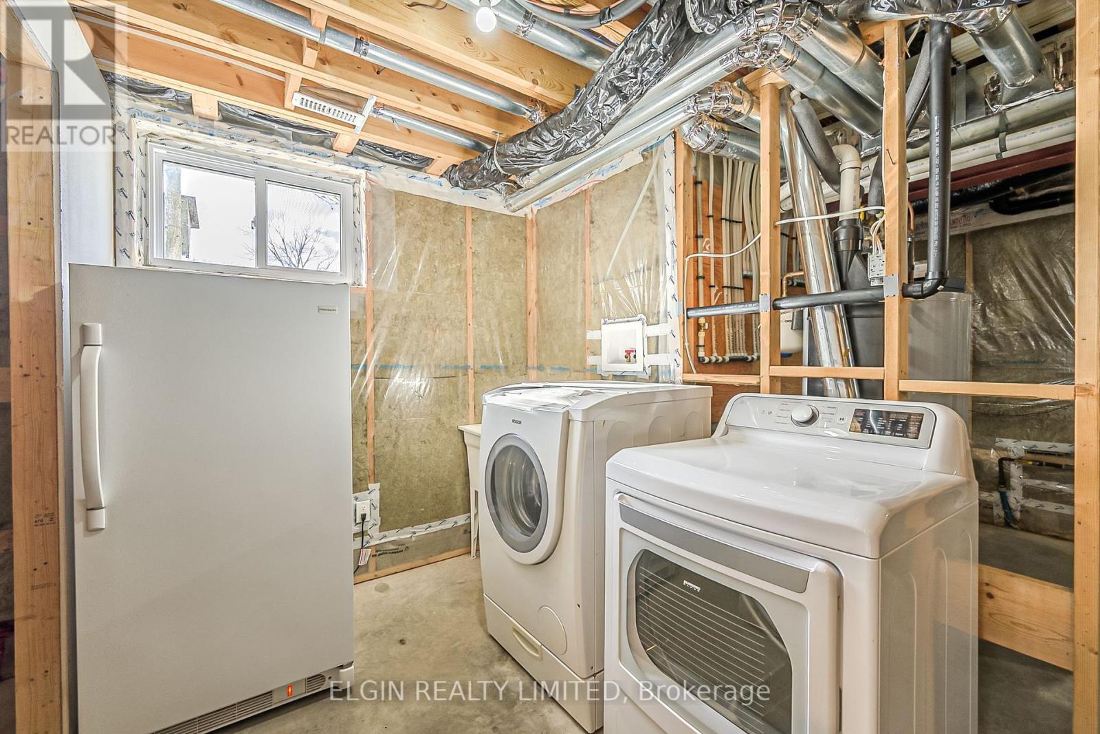 39349 Fingal Line, Southwold, ON - Indoor Photo Showing Laundry Room