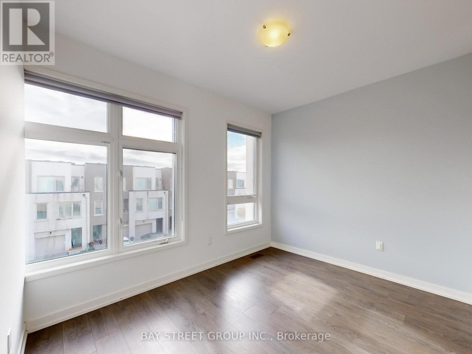 219 Huguenot Road, Oakville, ON - Indoor Photo Showing Other Room