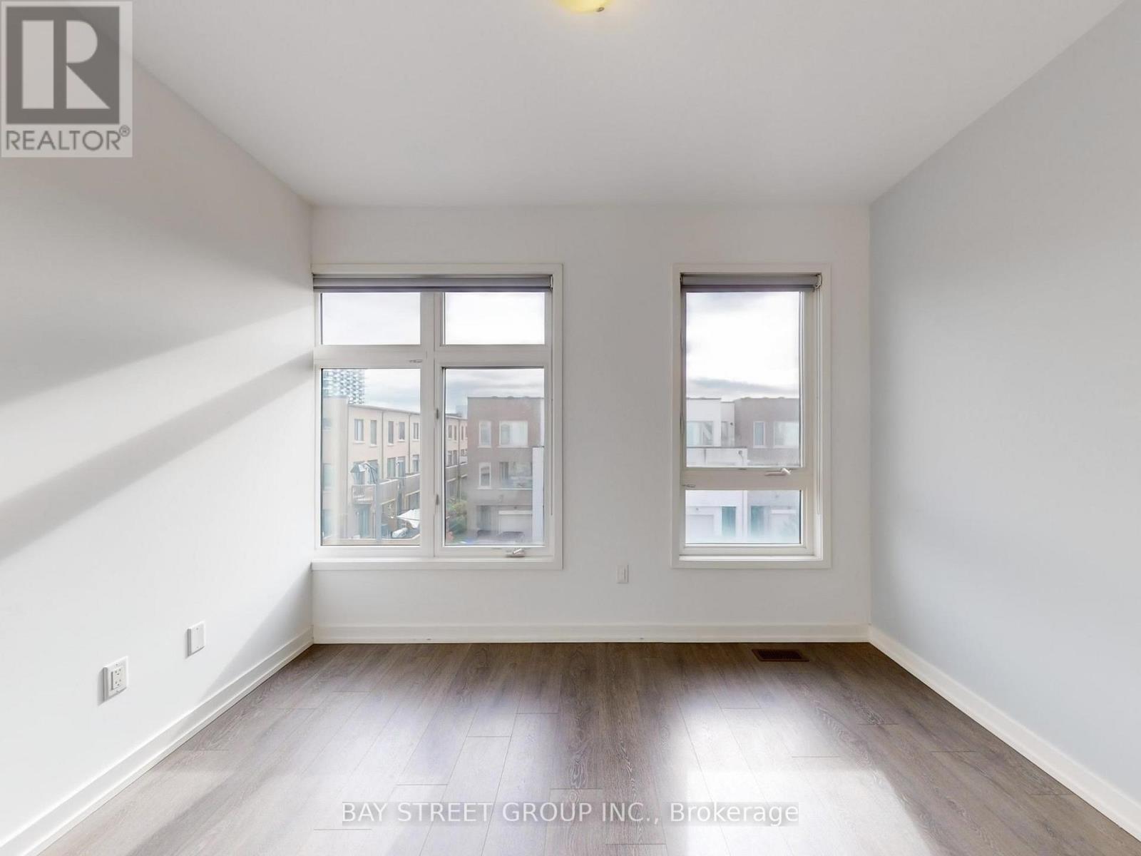 219 Huguenot Road, Oakville, ON - Indoor Photo Showing Other Room