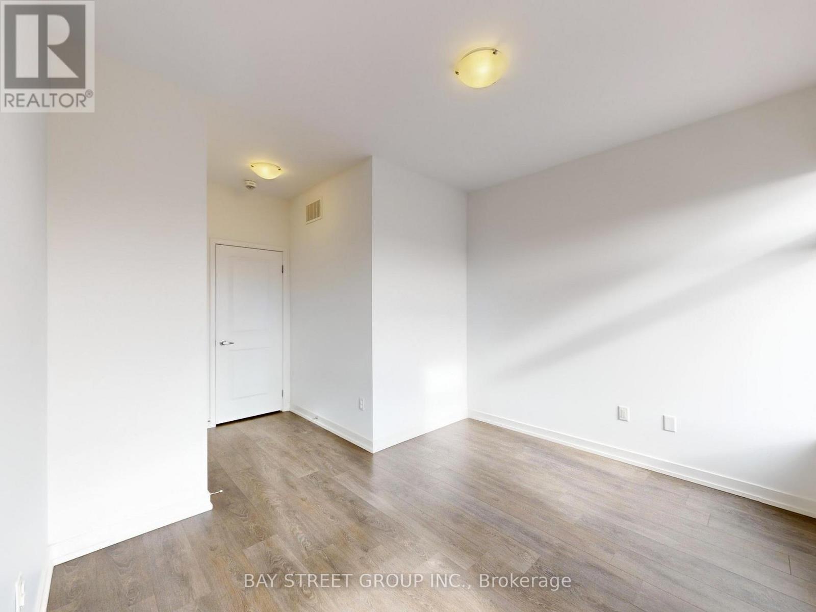 219 Huguenot Road, Oakville, ON - Indoor Photo Showing Other Room