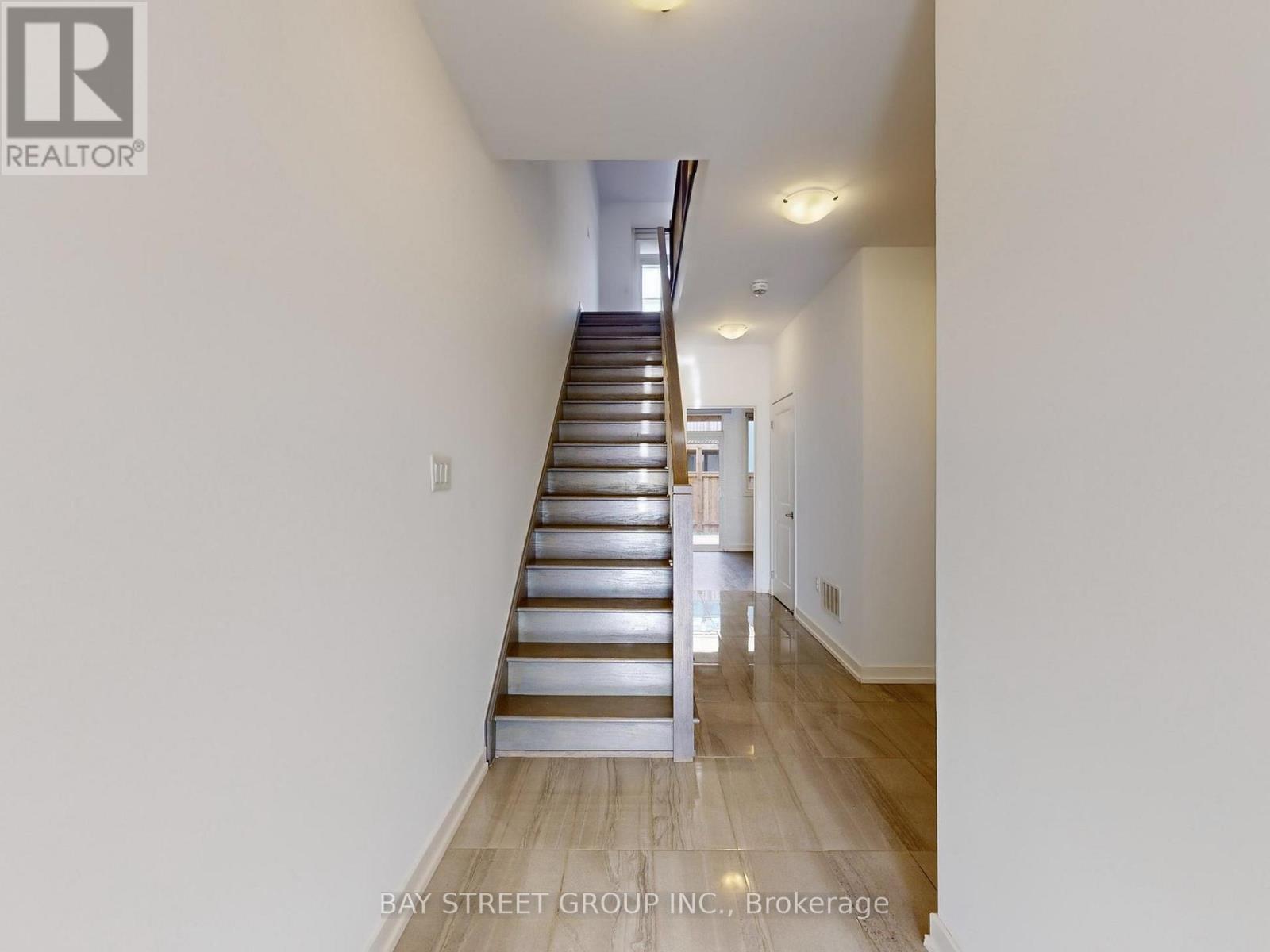 219 Huguenot Road, Oakville, ON - Indoor Photo Showing Other Room