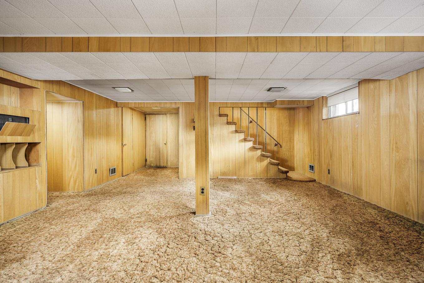 Playroom - 5753 Av. Mcalear, Côte-Saint-Luc, QC - Indoor Photo Showing Basement
