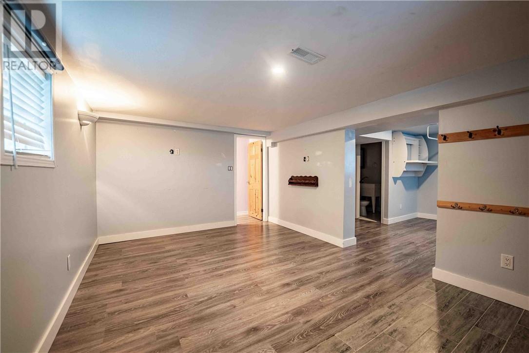 33 Church, Garson, ON - Indoor Photo Showing Other Room