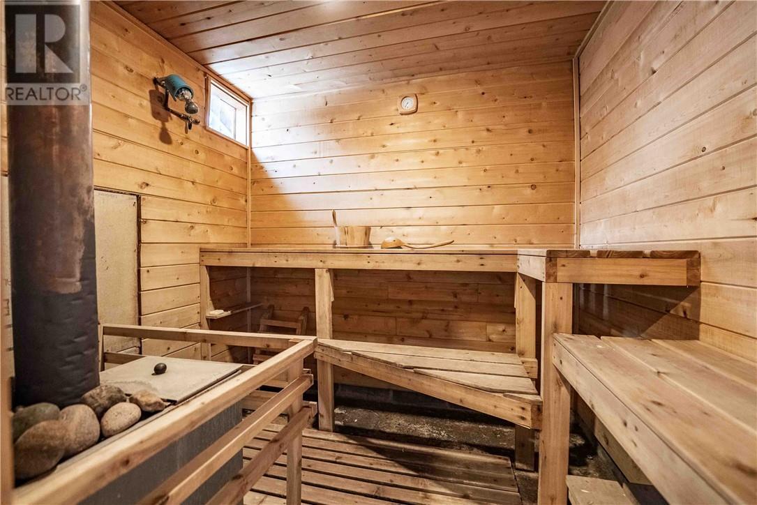 33 Church, Garson, ON - Indoor Photo Showing Other Room