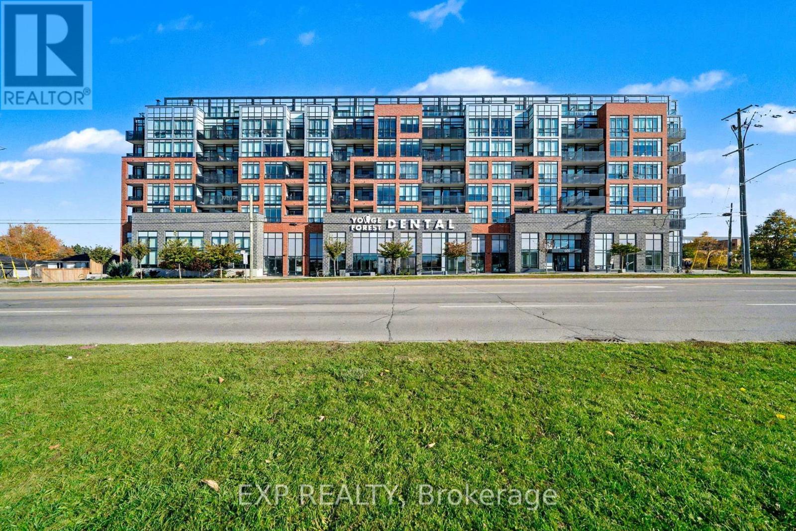 332 - 681 Yonge Street, Barrie, ON - Outdoor