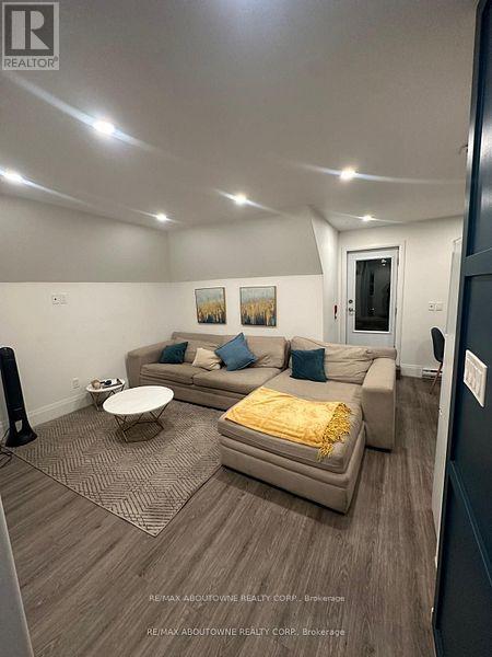 66 Wellington Street S, Hamilton, ON - Indoor