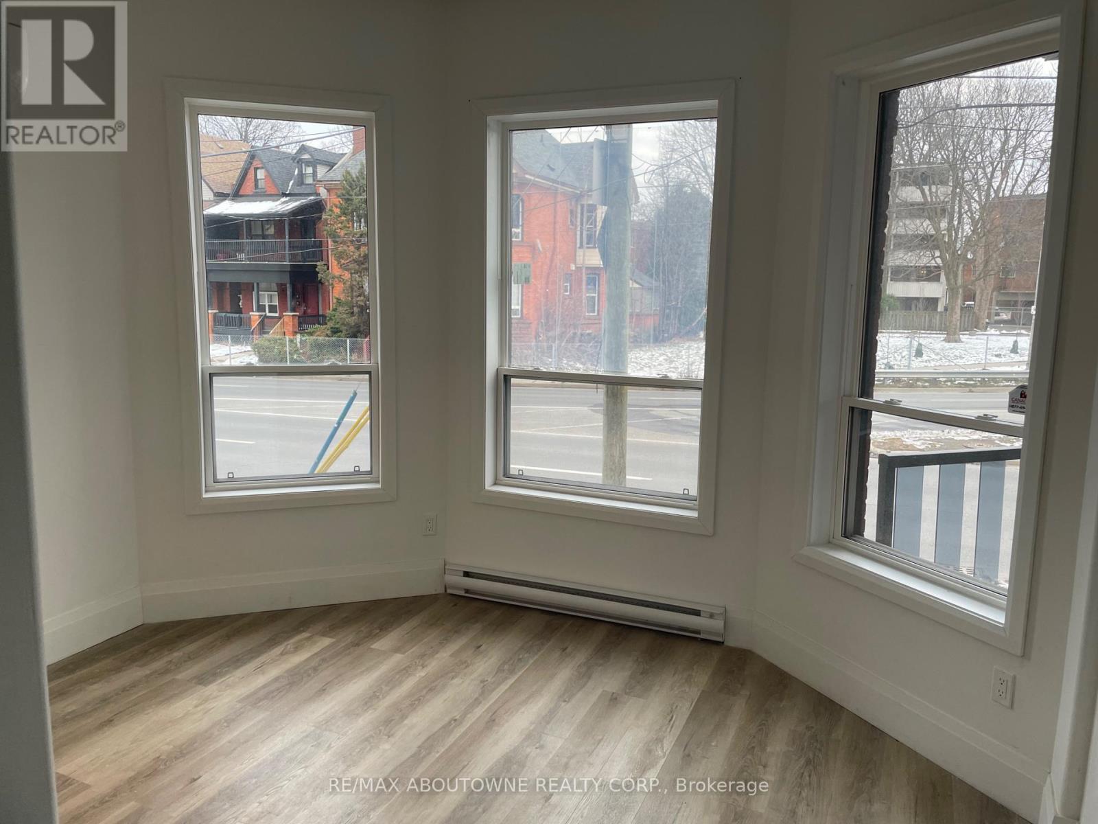 66 Wellington Street S, Hamilton, ON - Indoor Photo Showing Other Room