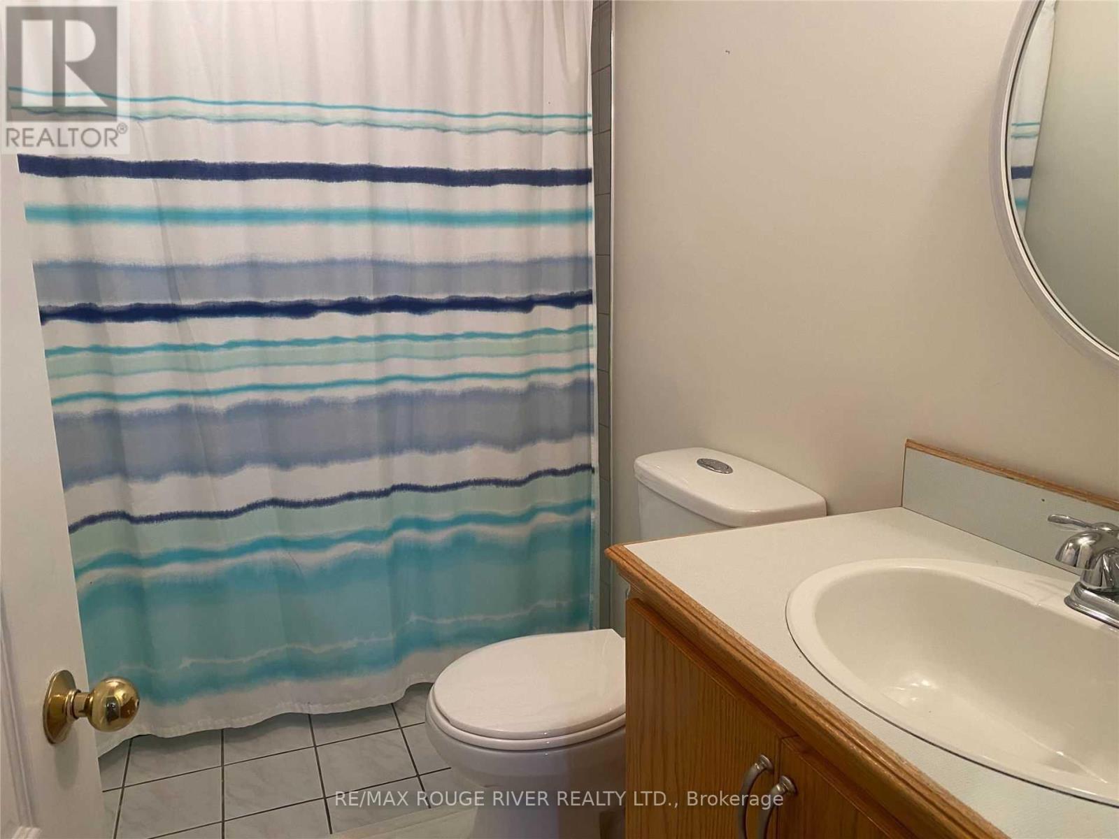 Bsmnt - 35 Meekings Drive, Ajax, ON - Indoor Photo Showing Bathroom