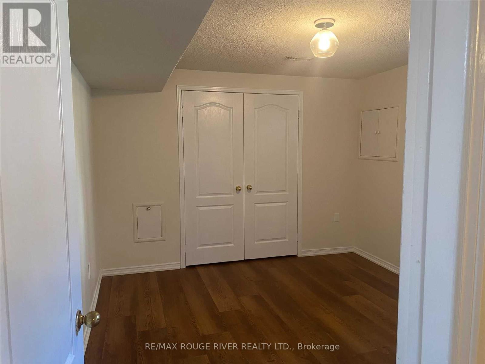 Bsmnt - 35 Meekings Drive, Ajax, ON - Indoor Photo Showing Other Room