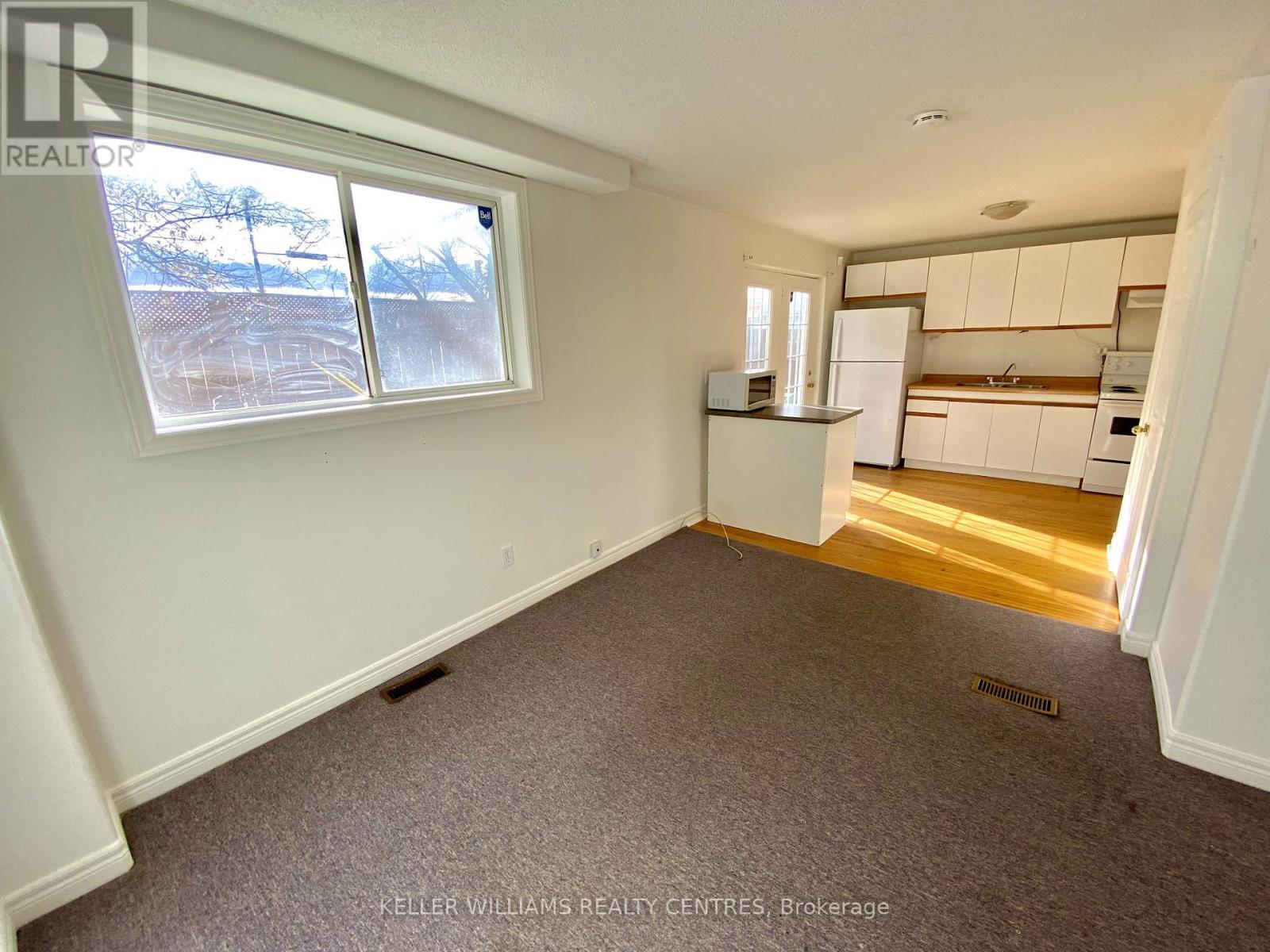 Lower Back Unit - 43 Walter Avenue, Newmarket, ON - Indoor Photo Showing Other Room