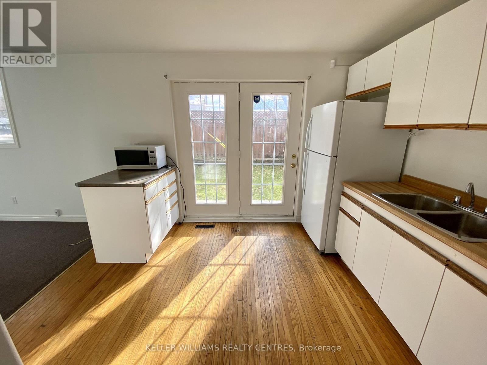 Lower Back Unit - 43 Walter Avenue, Newmarket, ON - Indoor Photo Showing Kitchen With Double Sink