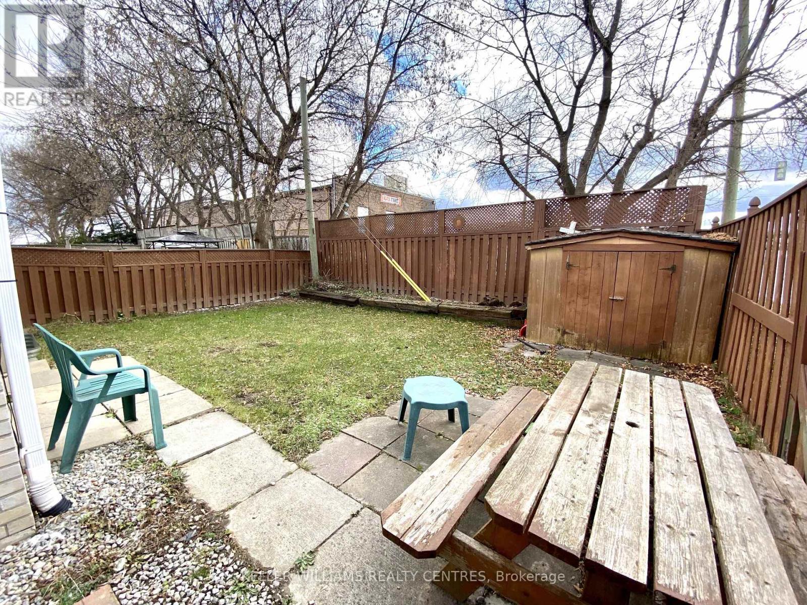 Lower Back Unit - 43 Walter Avenue, Newmarket, ON - Outdoor