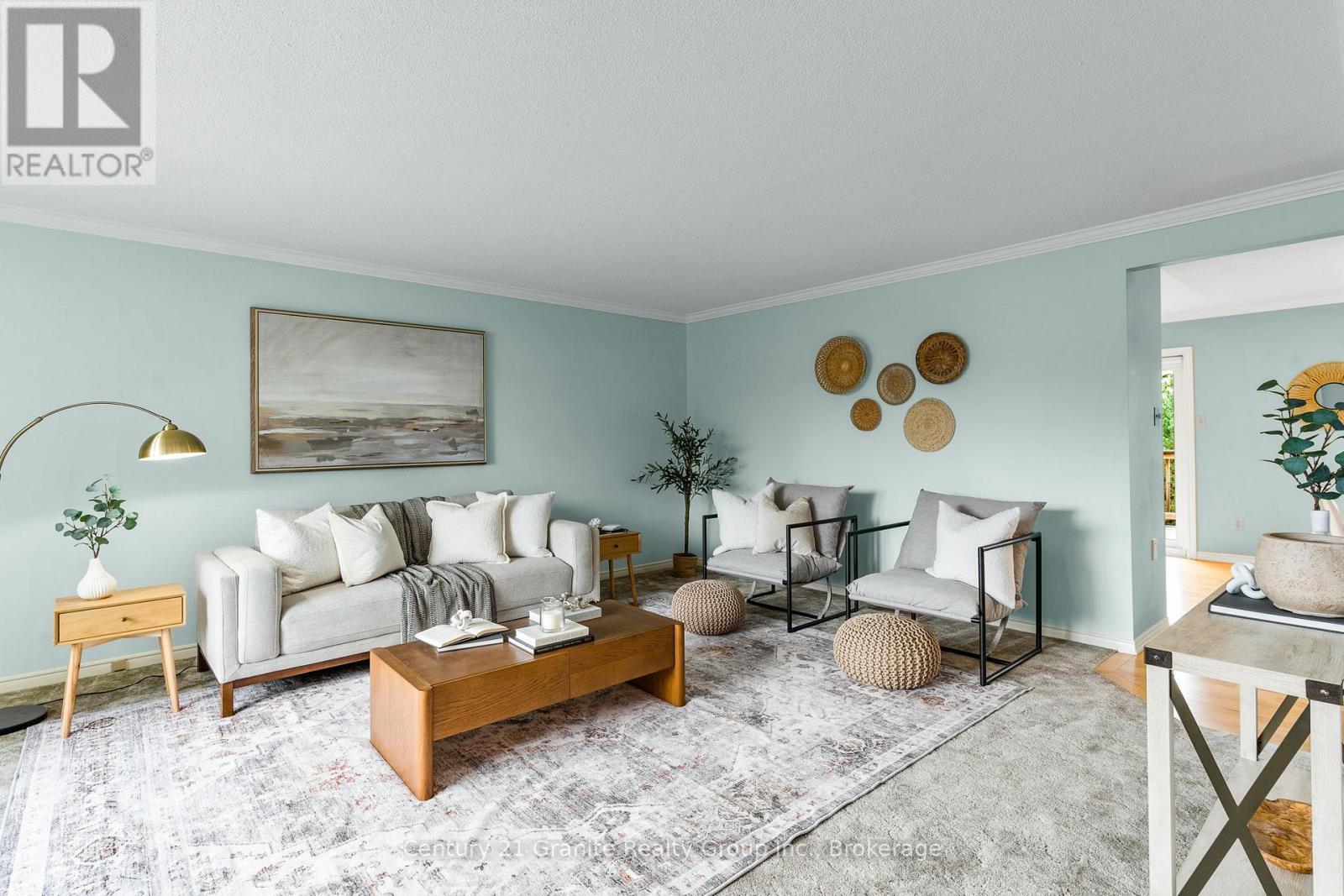 34 Cedartree Lane, Kawartha Lakes (Bobcaygeon), ON - Indoor Photo Showing Living Room