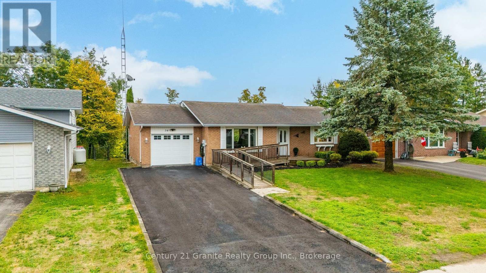 34 Cedartree Lane, Kawartha Lakes (Bobcaygeon), ON - Outdoor