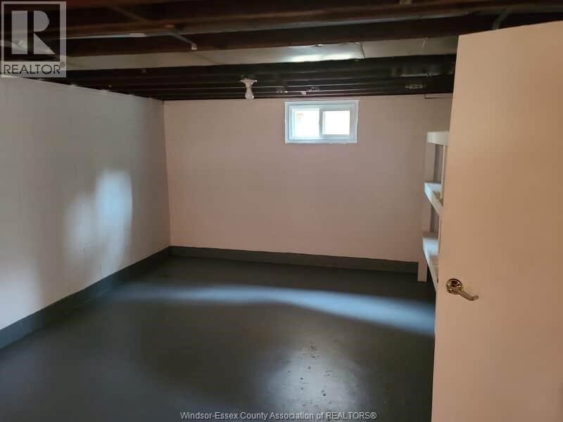 1182 Harrison Avenue, Windsor, ON - Indoor Photo Showing Basement