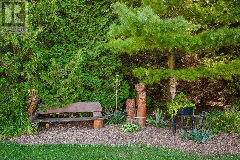 9450 Longwoods Road, Chatham-Kent (Chatham), ON - Outdoor