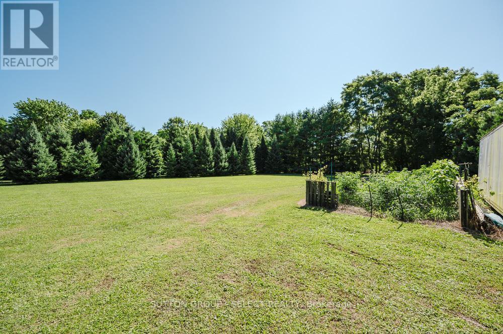 9450 Longwoods Road, Chatham-Kent (Chatham), ON - Outdoor