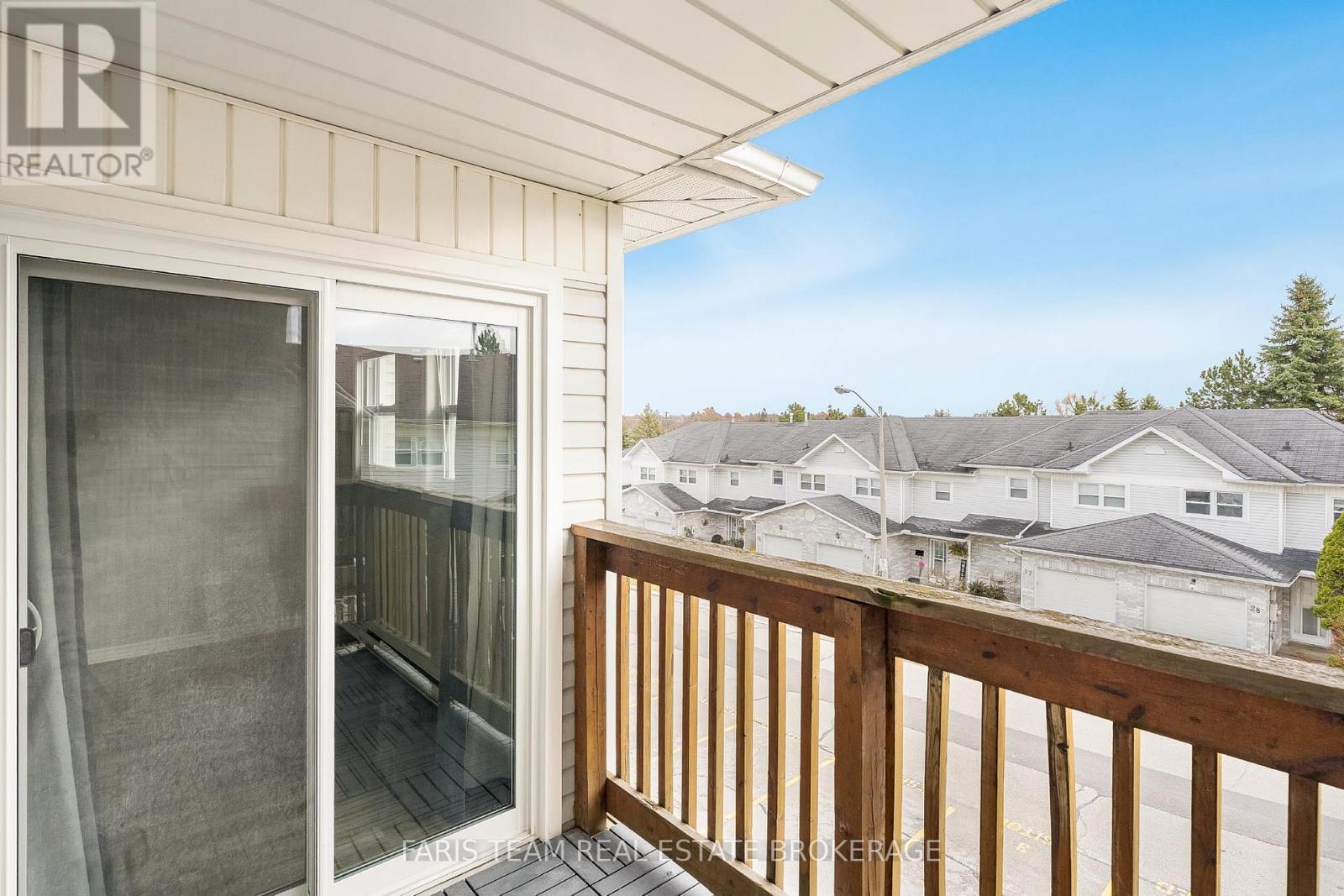 34 - 120 D'Ambrosio Drive, Barrie, ON - Outdoor With Balcony With Exterior