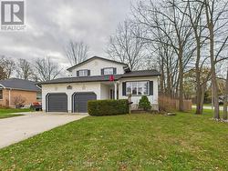 502 LYNDEN CRESCENT Kincardine, ON N2Z 3B1