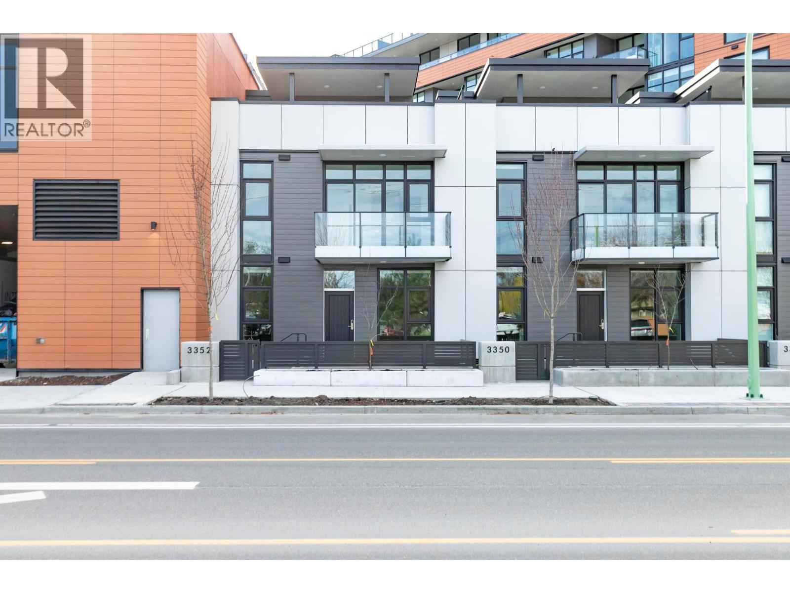 3352 Richter Street, Kelowna, BC - Outdoor