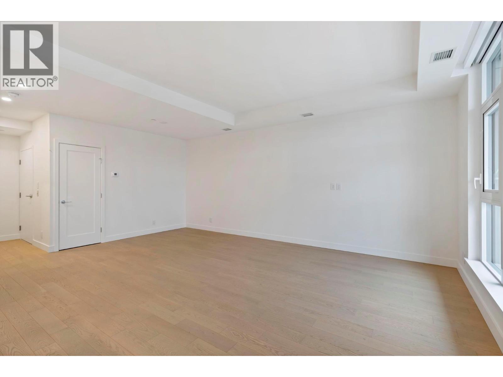 3352 Richter Street, Kelowna, BC - Indoor Photo Showing Other Room