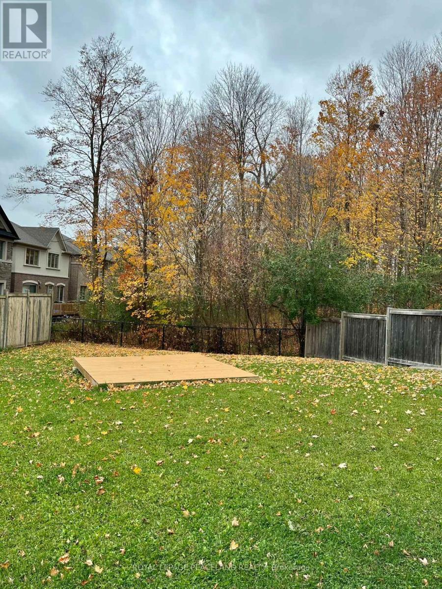 Bsmt - 1300 Mccron Crescent, Newmarket, ON - Outdoor