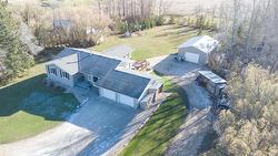 30072 HILLSIDE Road Springfield, MB R5M 0B4
