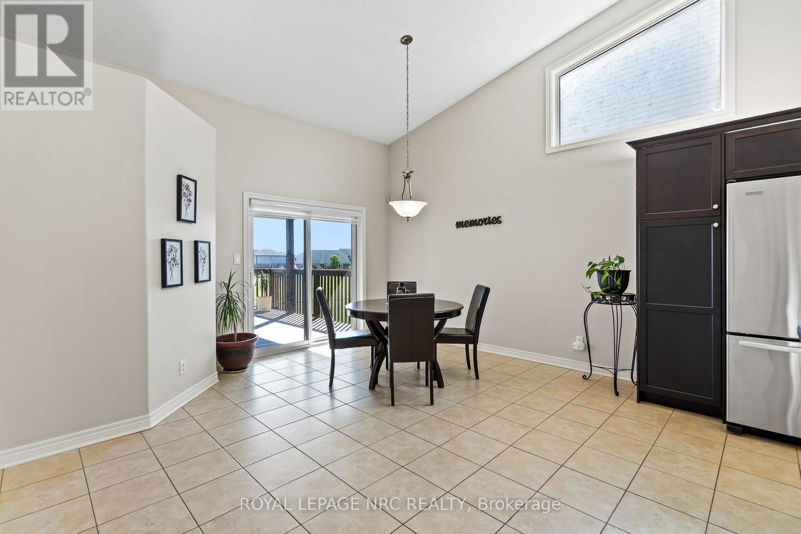 8710 Milomir Street, Niagara Falls, ON - Indoor Photo Showing Other Room