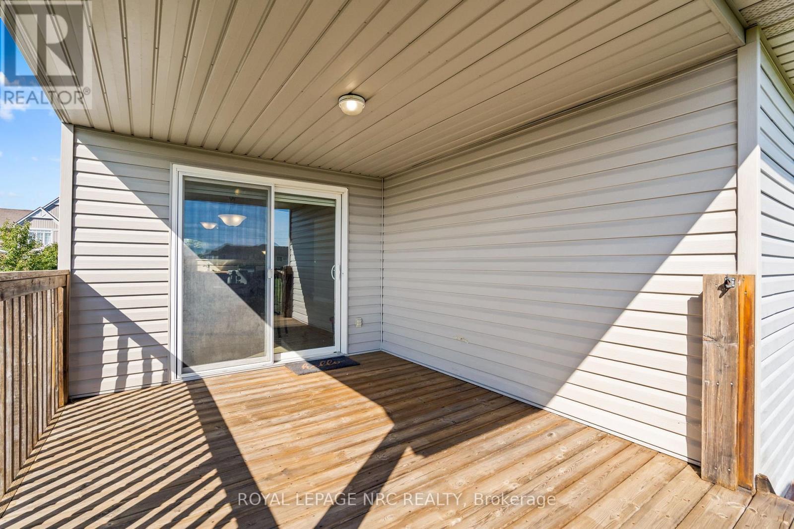 8710 Milomir Street, Niagara Falls, ON - Outdoor With Deck Patio Veranda With Exterior