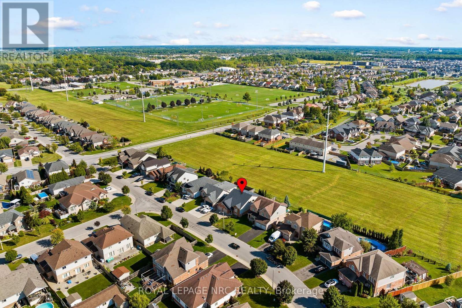 8710 Milomir Street, Niagara Falls, ON - Outdoor With View