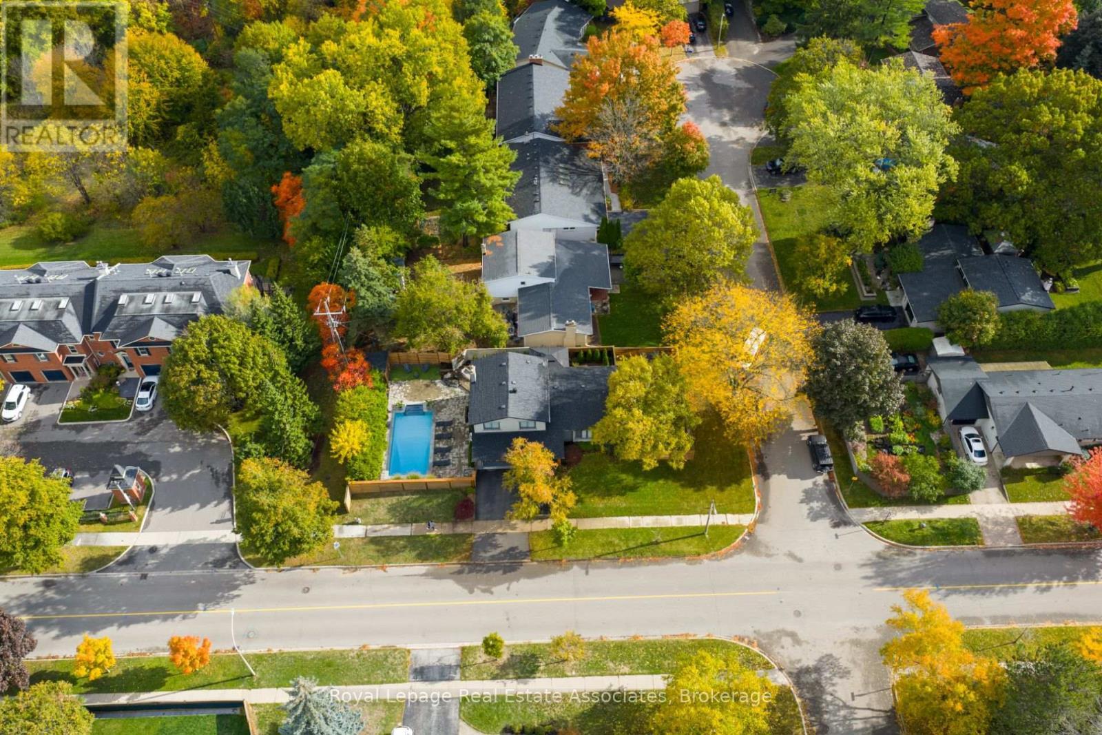 134 Fairwood Place W, Burlington, ON - Outdoor With View