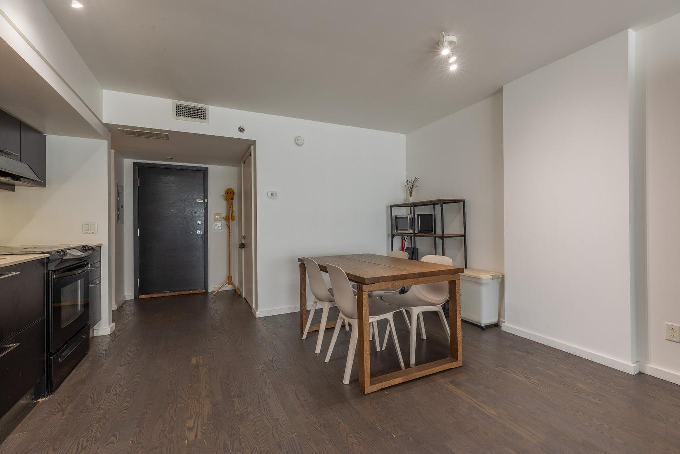 Dining room - 1109-350 Boul. De Maisonneuve O., Montréal (Ville-Marie), QC - Indoor Photo Showing Kitchen